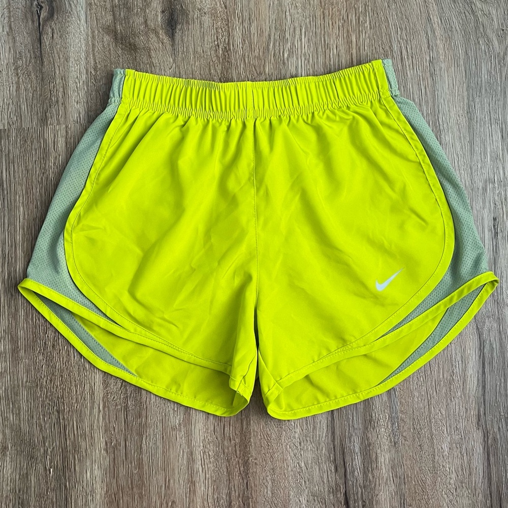 NWOT Nike Women’s Tempo Brief-Lined Running Shorts
